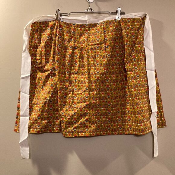 Vintage Apron  - Picture 1 of 5